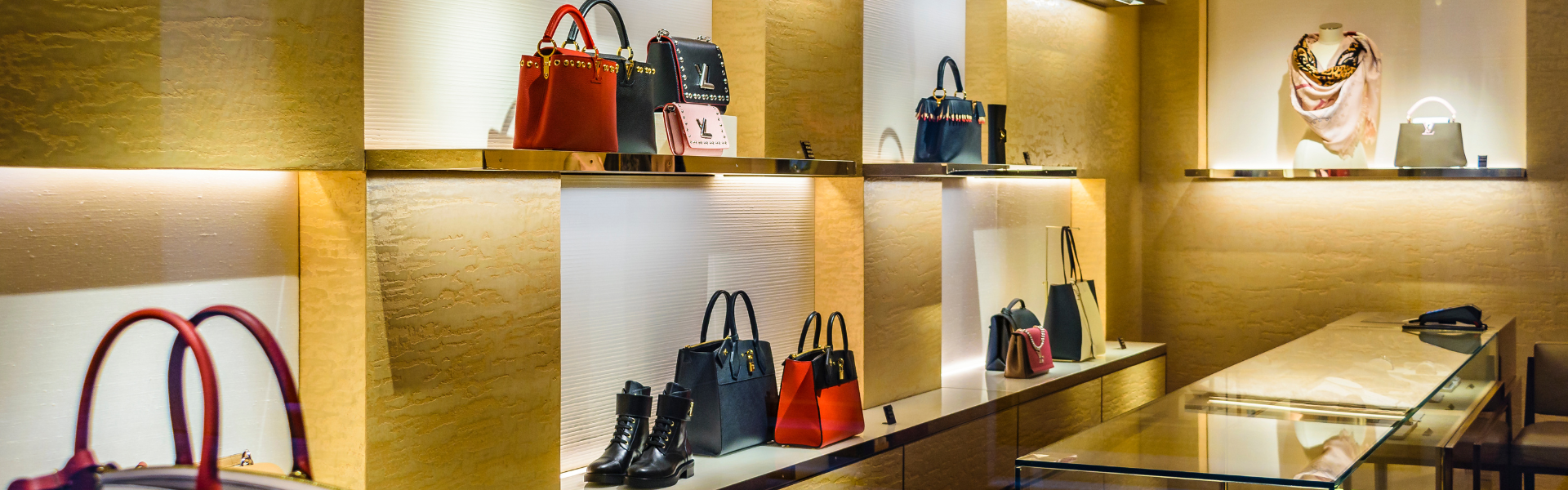 luxury-bags-in-stores